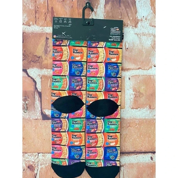 New Top Ramen ODD SOX Casual Cozy Soft Crew Socks Fits Sizes 6-13 Unisex - Picture 2 of 4